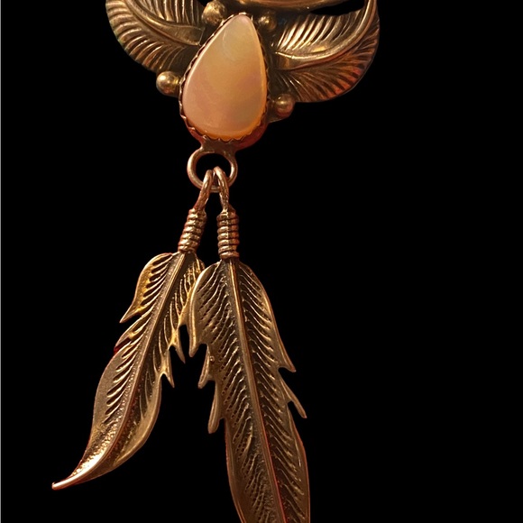 🌴Navajo Vintage Sterling Silver MOP Feather Necklace - Picture 5 of 6